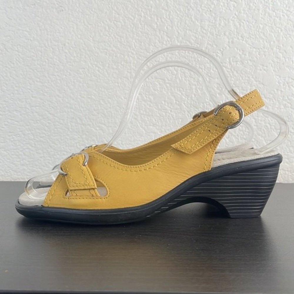 Hotter Double Buckle Kiwi Sandal Size 8 - Picture 3 of 9